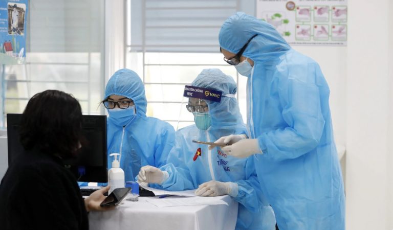 Corea del Norte suma 220 mil nuevos posibles contagios de COVID-19