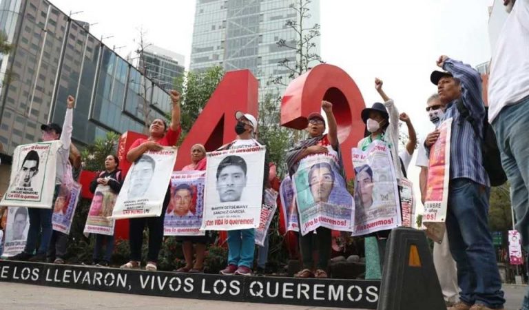 Ordenan liberar a 8 militares implicados en caso Ayotzinapa