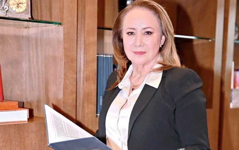 Derrota ministra Yasmín Esquivel a la UNAM
