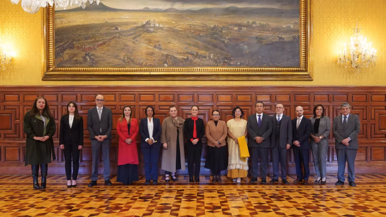 Claudia Sheinbaum se reúne con consejeros del INE: ‘Elección judicial tendrá certeza’