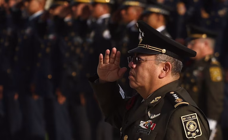 General Maximiliano Cruz rinde protesta como inspector y contralor del Ejército y Fuerza Aérea