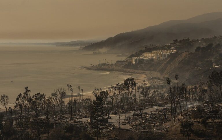 Recintos olímpicos de LA se salvan de incendios
