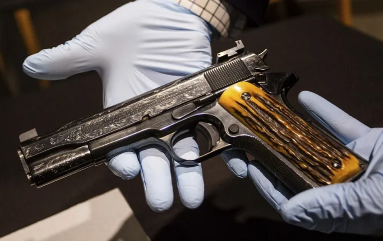 La pistola que salvó la vida de Al Capone llega a Las Vegas