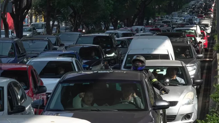 Atención: Hoy No Circula 15 de enero en CDMX y Edomex, y multa por infracción