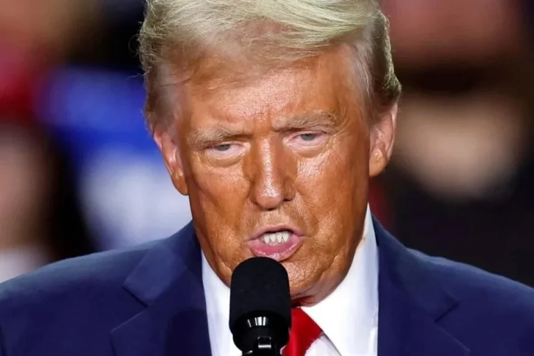 Crea Trump órgano para recaudar aranceles