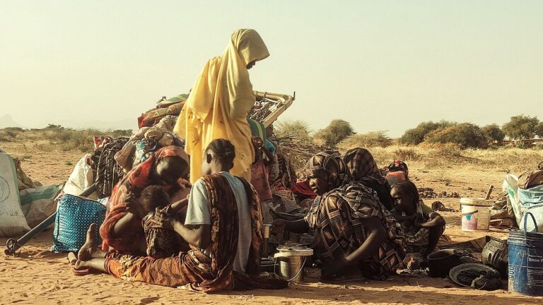 Ataques de paramilitares deja cientos de muertos en Sudán