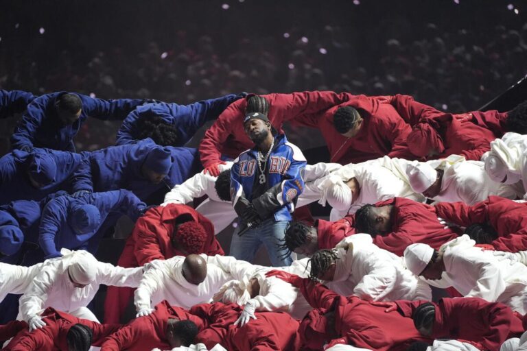 Kendrick Lamar utiliza el medio tiempo del Super Bowl para saldar una venganza