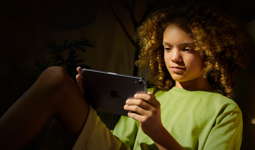 Apple refuerza el control parental: funciones clave para proteger a los niños