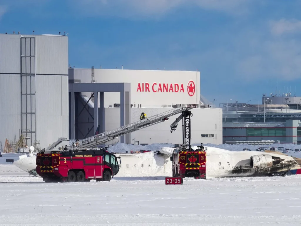 Accidente de avión en Toronto deja varios heridos