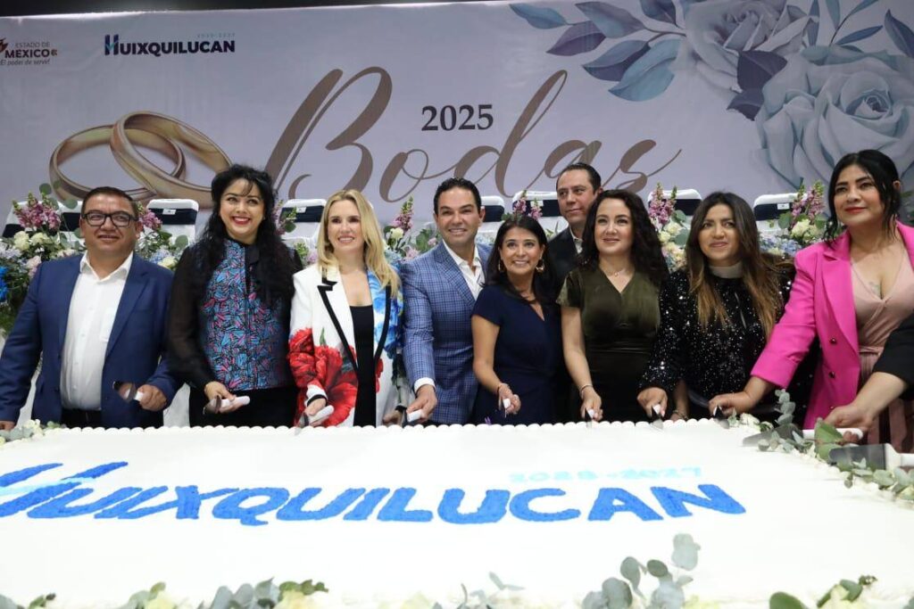 Celebran matrimonios de más de 200 parejas en Huixquilucan