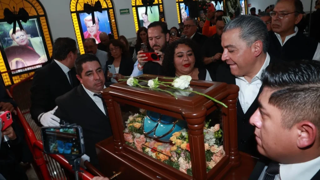 El último adiós a Paquita la del Barrio