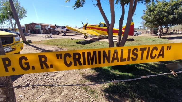 Incauta FGR avionetas y pista clandestina en Sinaloa