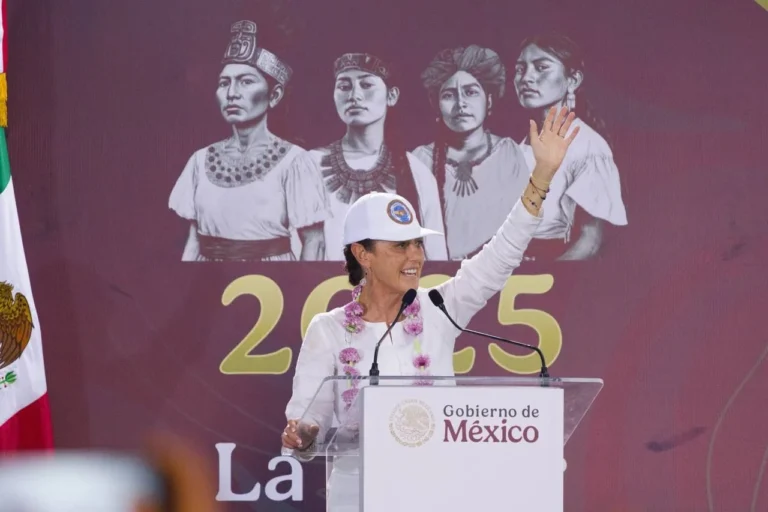 Sheinbaum Defiende a Migrantes Mexicanos en EE. UU.: “Generan el 10% del PIB”