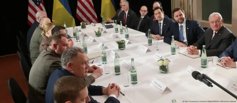 EE.UU., Surcorea y Japón buscan “desnuclearizar” Norcorea