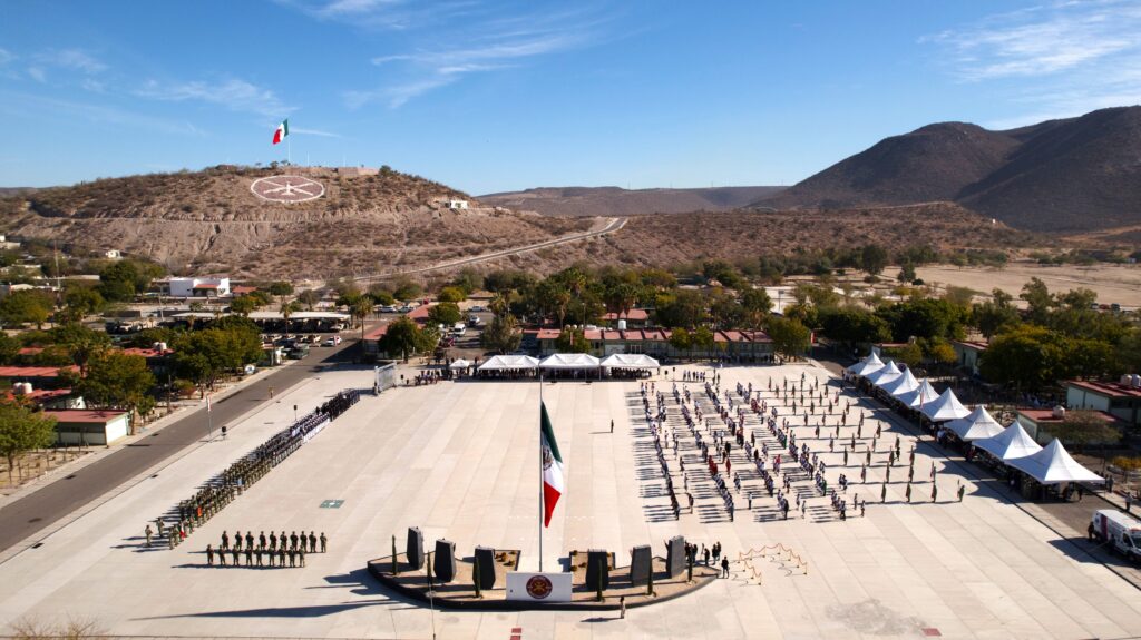 Gobierno de BCS celebra el Día de la Bandera Nacional: VMCC