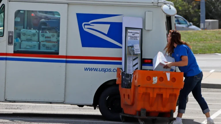EE.UU.: USPS bloquea entrada de paquetes desde China