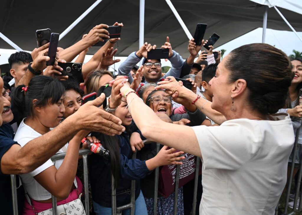 Sheinbaum presenta Programas del Bienestar en Tihuatlán, Veracruz