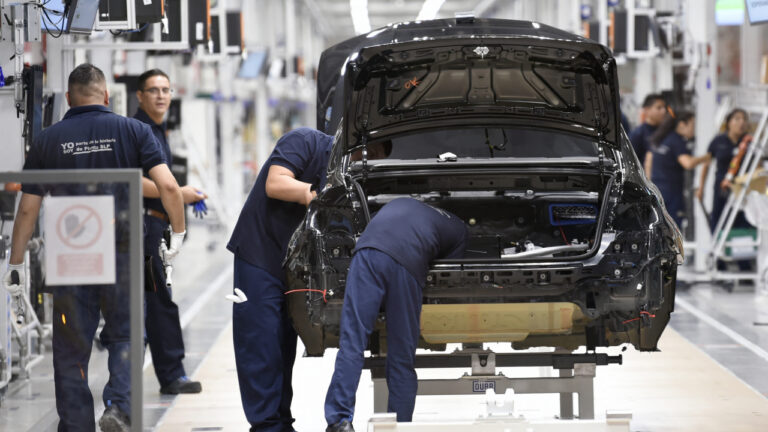 BMW reafirma su confianza en México, a pesar de la amenaza arancelaria