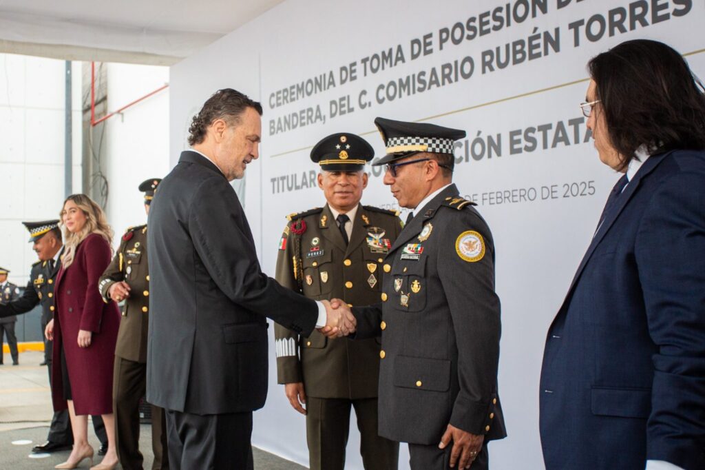 Mauricio Kuri asiste a la toma de protesta de Rubén Torres como coordinador de la Guardia Nacional.