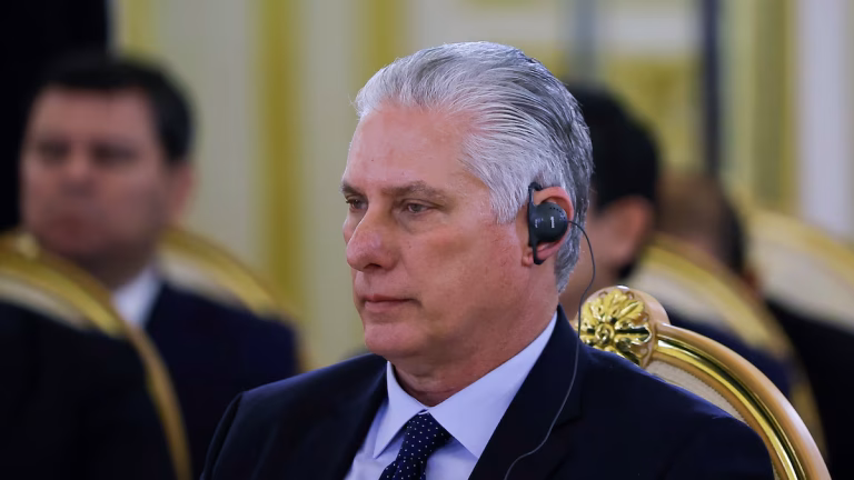 Díaz-Canel expresa solidaridad con Sheinbaum ante aranceles de EU