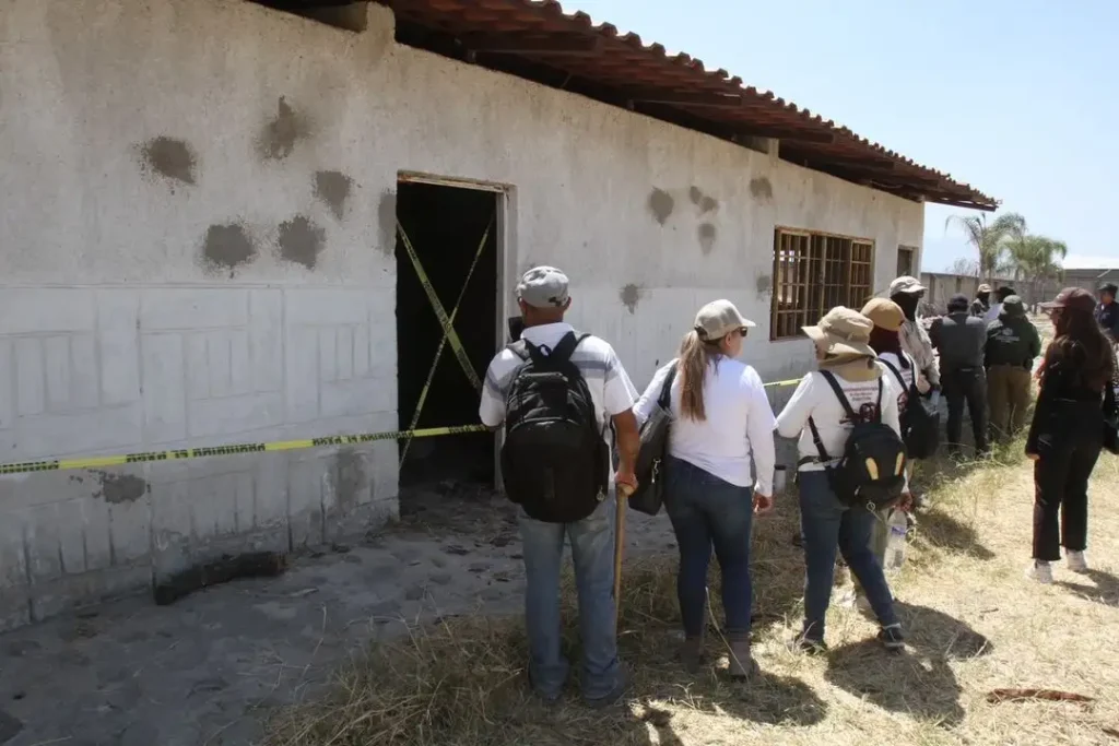 Colectivos de búsqueda irrumpen en rancho ligado al CJNG en Jalisco