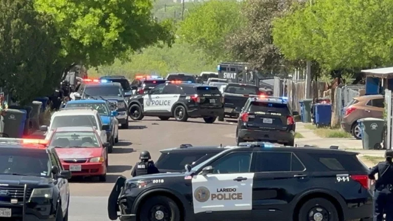 Hombre ataca a expareja y su familia en Laredo; deja una víctima fatal