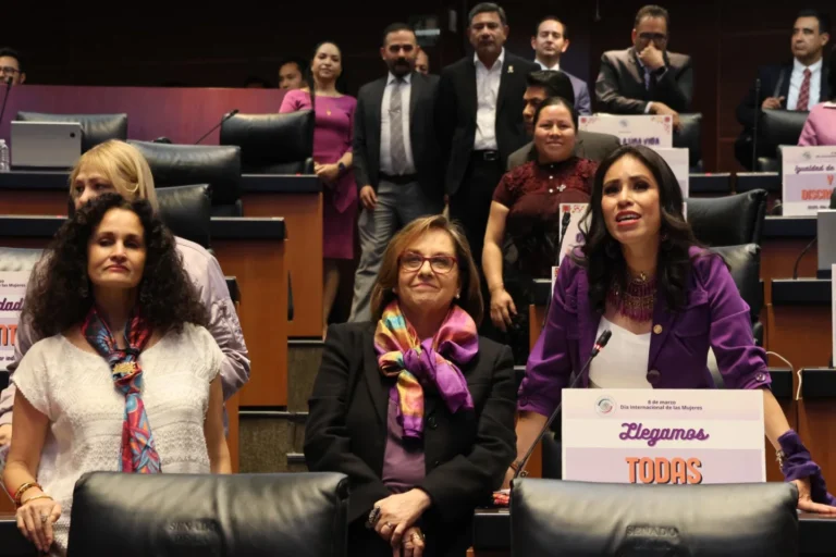Reclaman legisladoras a Sheinbaum: ‘no llegamos todas’