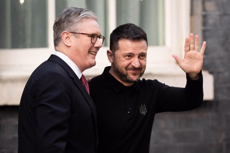 Primer ministro británico recibe a Volodymir Zelensky en Londres