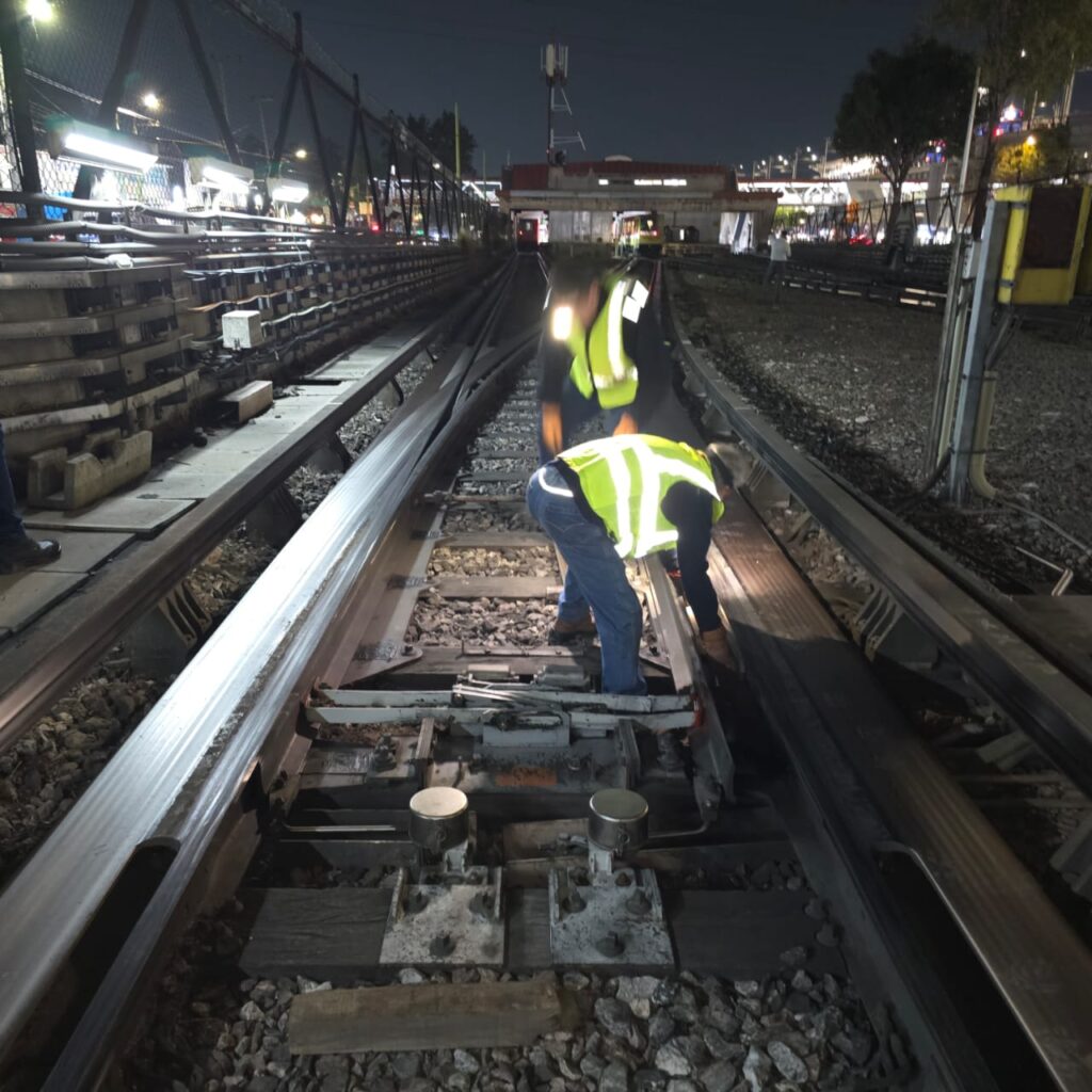 Fallas en las Líneas 8 y 9 del Metro CDMX causan caos y retrasos