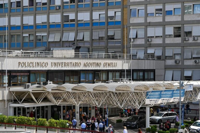 El papa Francisco celebra 12 años de pontificado en el hospital Gemelli