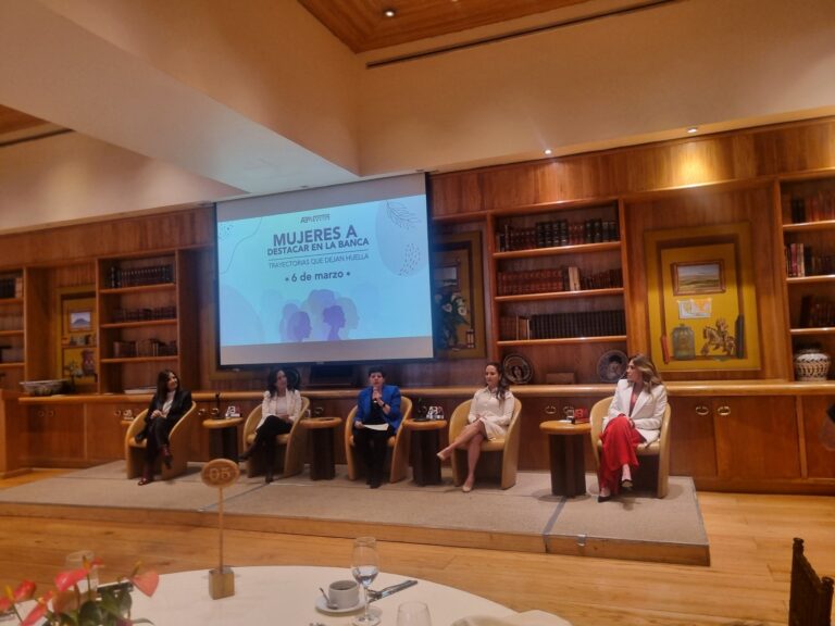 Banxico prioriza meta de inflación ante incertidumbre por aranceles de EU