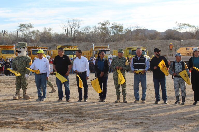 Llevan a cabo jornada de limpieza en el arroyo Salto Seco, en Los Cabos