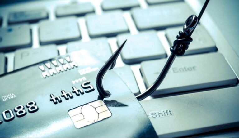 Cuidado con las Estafas Digitales en April Fool’s Day