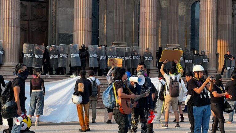 Acusan a Fuerza Civil de abuso de poder y desaparición de manifestante durante protesta en Monterrey