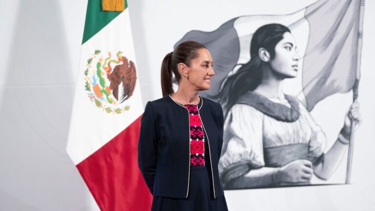 Sheinbaum felicita a Mark Carney por su victoria en Canadá