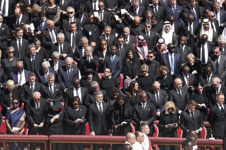 Rosa Icela honra al papa Francisco: un líder cercano y humanista