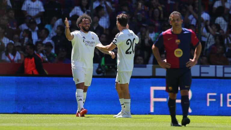 Real Madrid vence al Barcelona en penales durante un emocionante Clásico de Leyendas en Toluca
