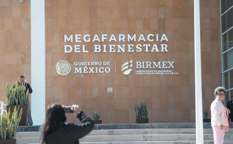 Sheinbaum refuerza estrategia para garantizar medicamentos