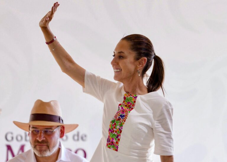 Sheinbaum desafía al INE y promueve elección judicial