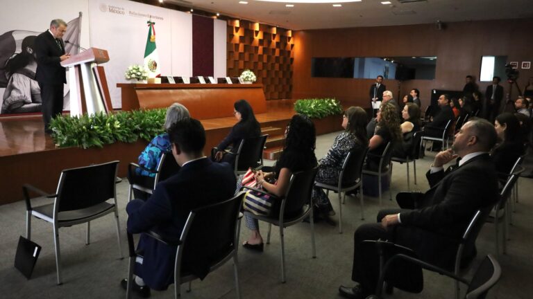 Restos de víctimas del accidente en Filadelfia ya están en México