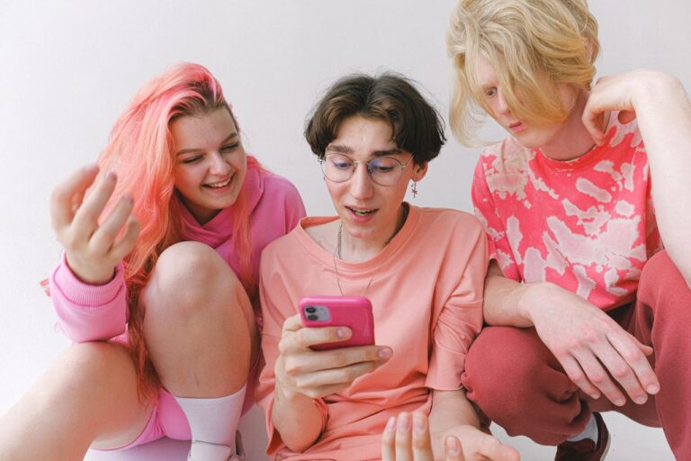 Meta expandirá las Cuentas de Adolescentes a Facebook y Messenger