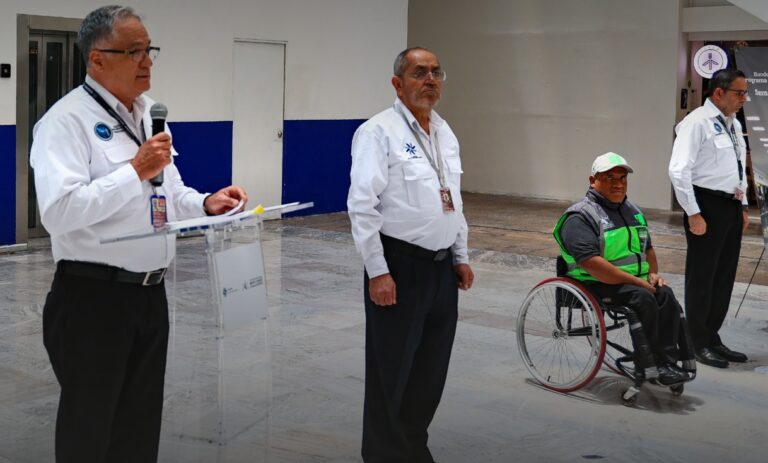 Inicia operativo de apoyo a pasajeros en el AICM por Semana Santa