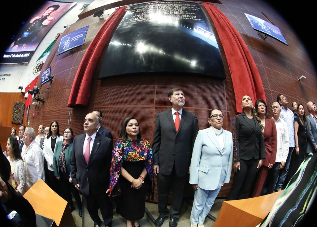 Senado rinde homenaje a Vicente Guerrero con inscripción en el Muro de Honor 2 Senado rinde homenaje a Vicente Guerrero con inscripción en el Muro de Honor