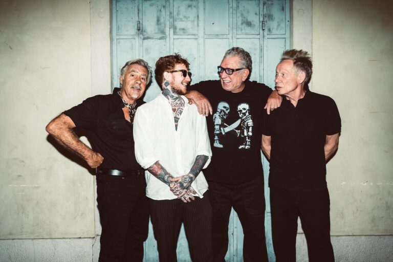 Sex Pistols anuncian gira por Norteamérica con nuevo vocalista