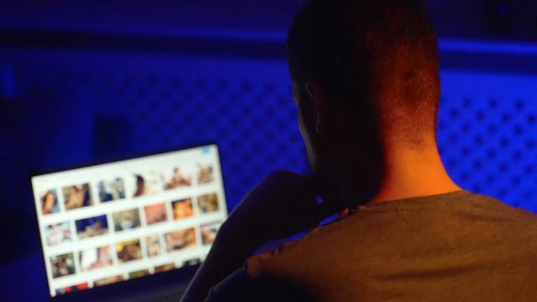 ¿Es dañina la pornografía en internet? Esto dicen los expertos