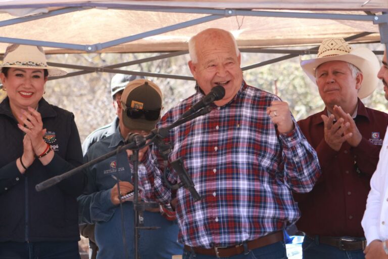 Gobernador Víctor Castro Reafirma Apoyo a Ganaderos de BCS