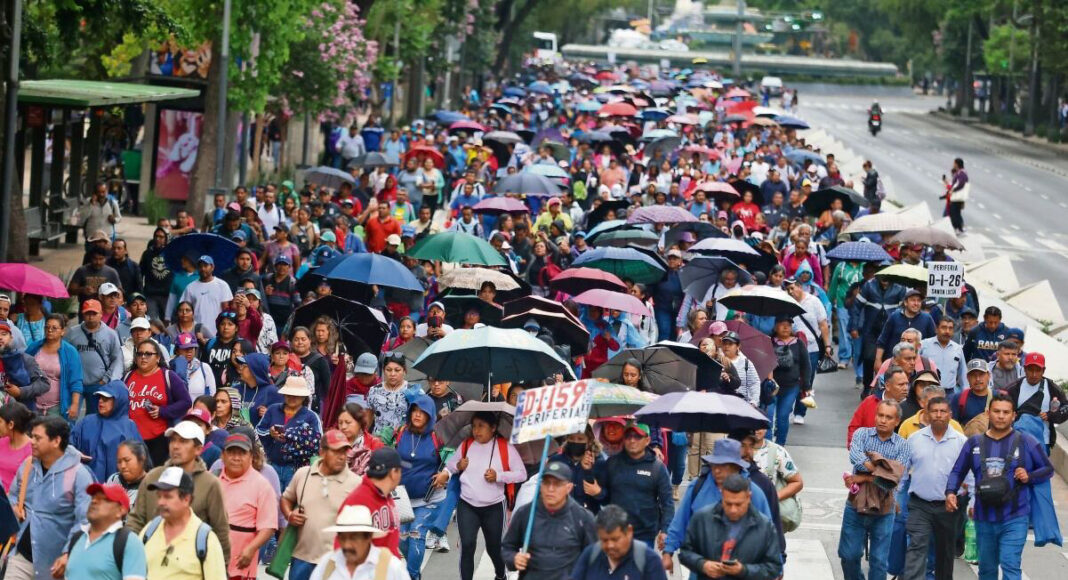 Bloqueos de la CNTE colapsan vialidades y transporte en CDMX