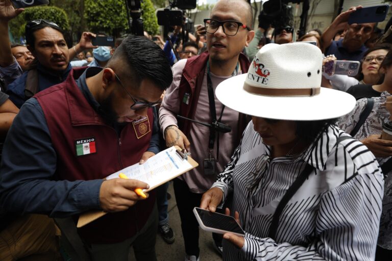 CNTE reanuda diálogo y exige ser recibidos por Sheinbaum