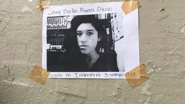 Marchan en CU a 8 años del feminicidio de Lesvy Rivera