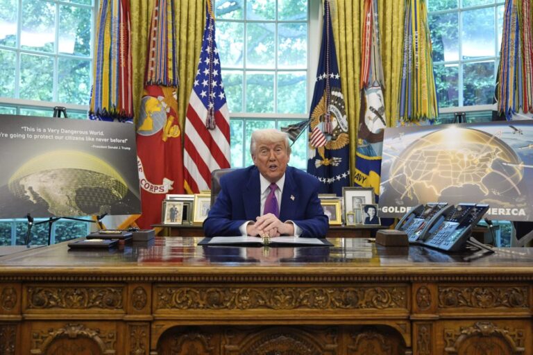 Trump anuncia escudo antimisiles de 175 mil millones de dólares